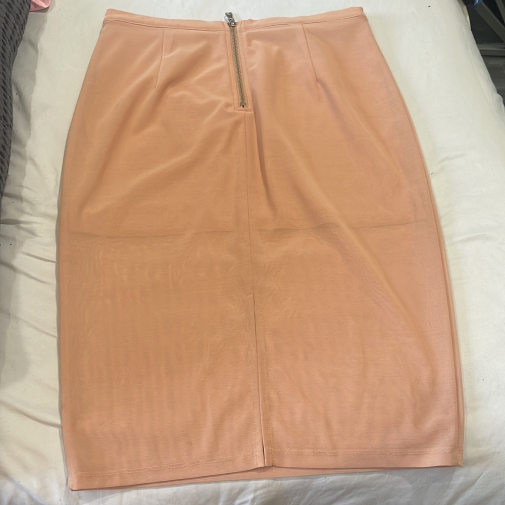Pencil skirt and sequin top set - Picture 5 of 9